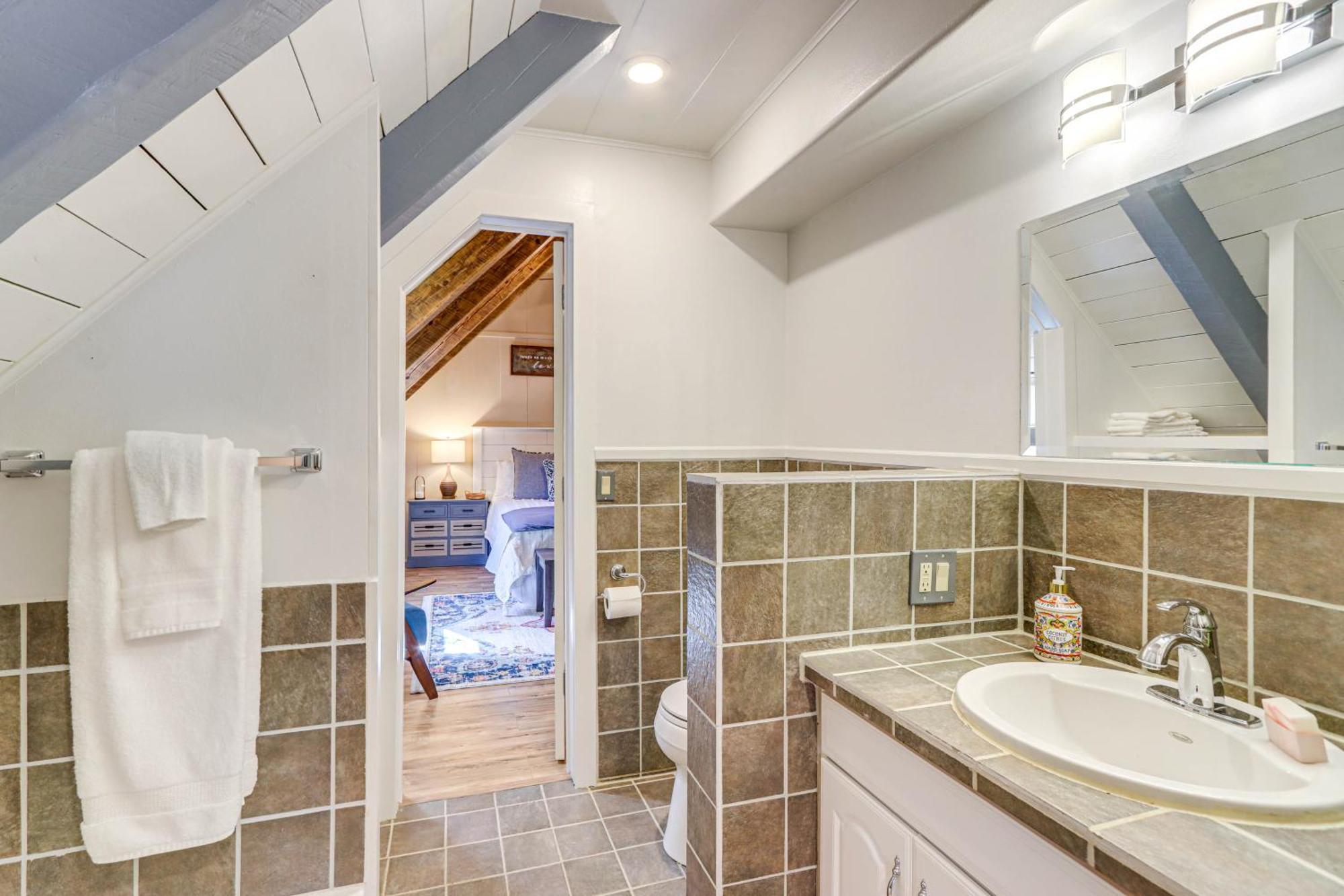 Dog-Friendly Hiawassee Cabin With Decks And Fire Pit! 외부 사진